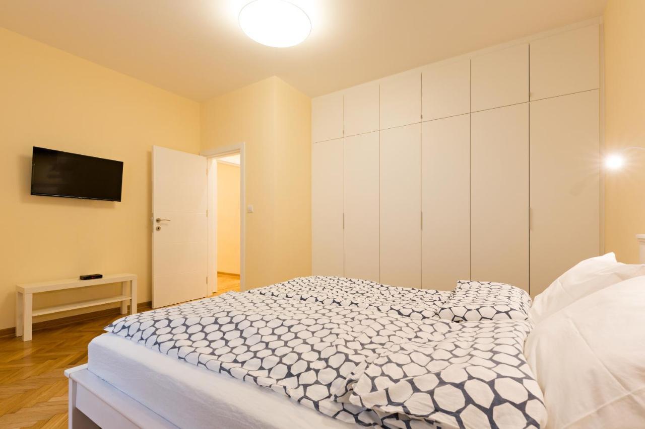 Apartment Center Iv